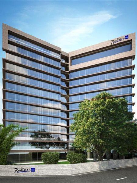 Radisson Blu International Airport 5*
