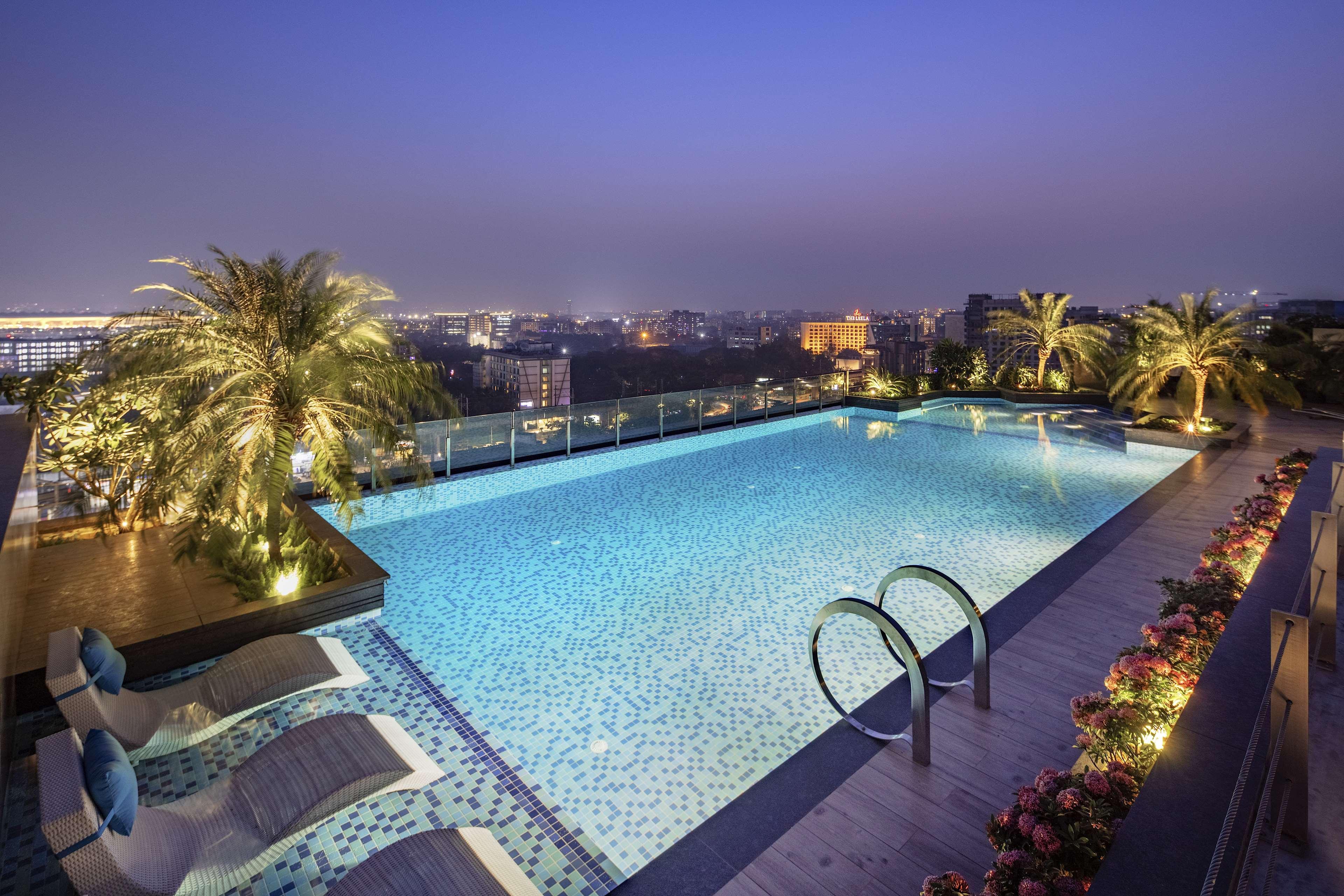 Radisson Blu International Airport Hotel 5*